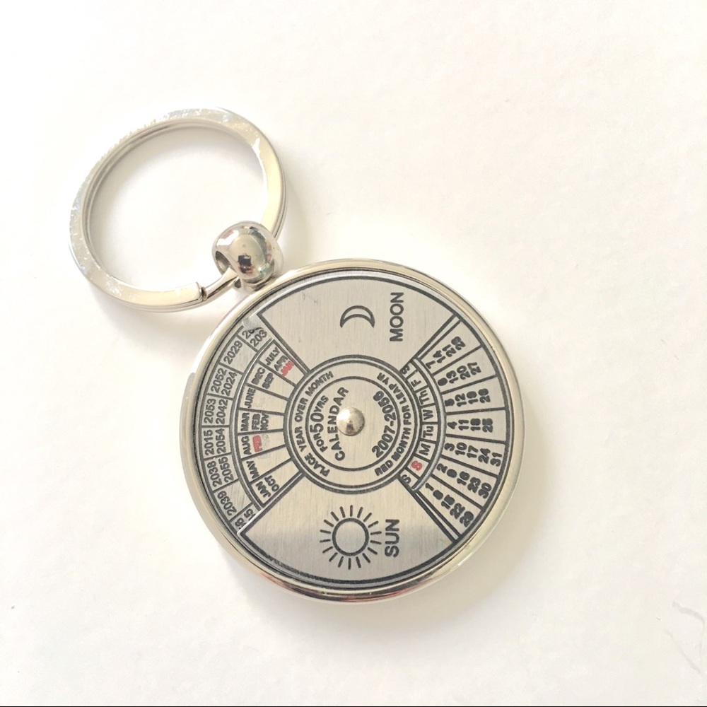 50 Year Perpetual Calendar Keychain - Picture 6 of 8